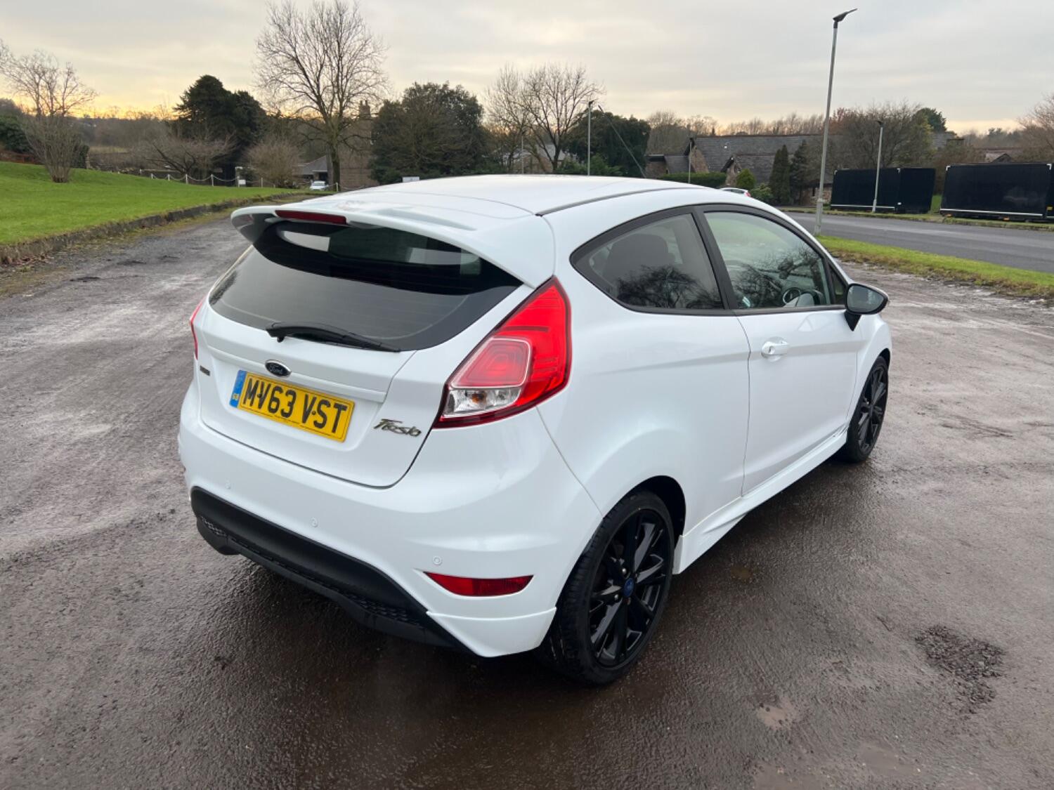 FORD FIESTA