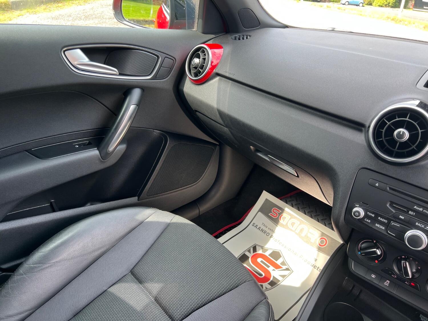  AUDI A1