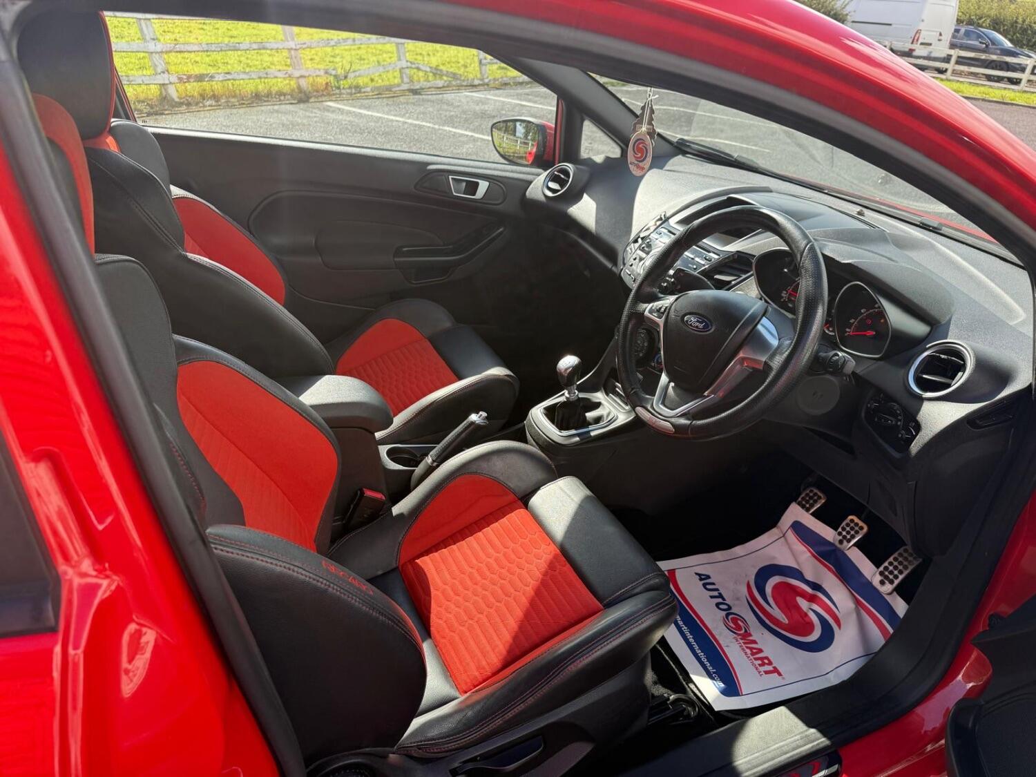  FORD FIESTA