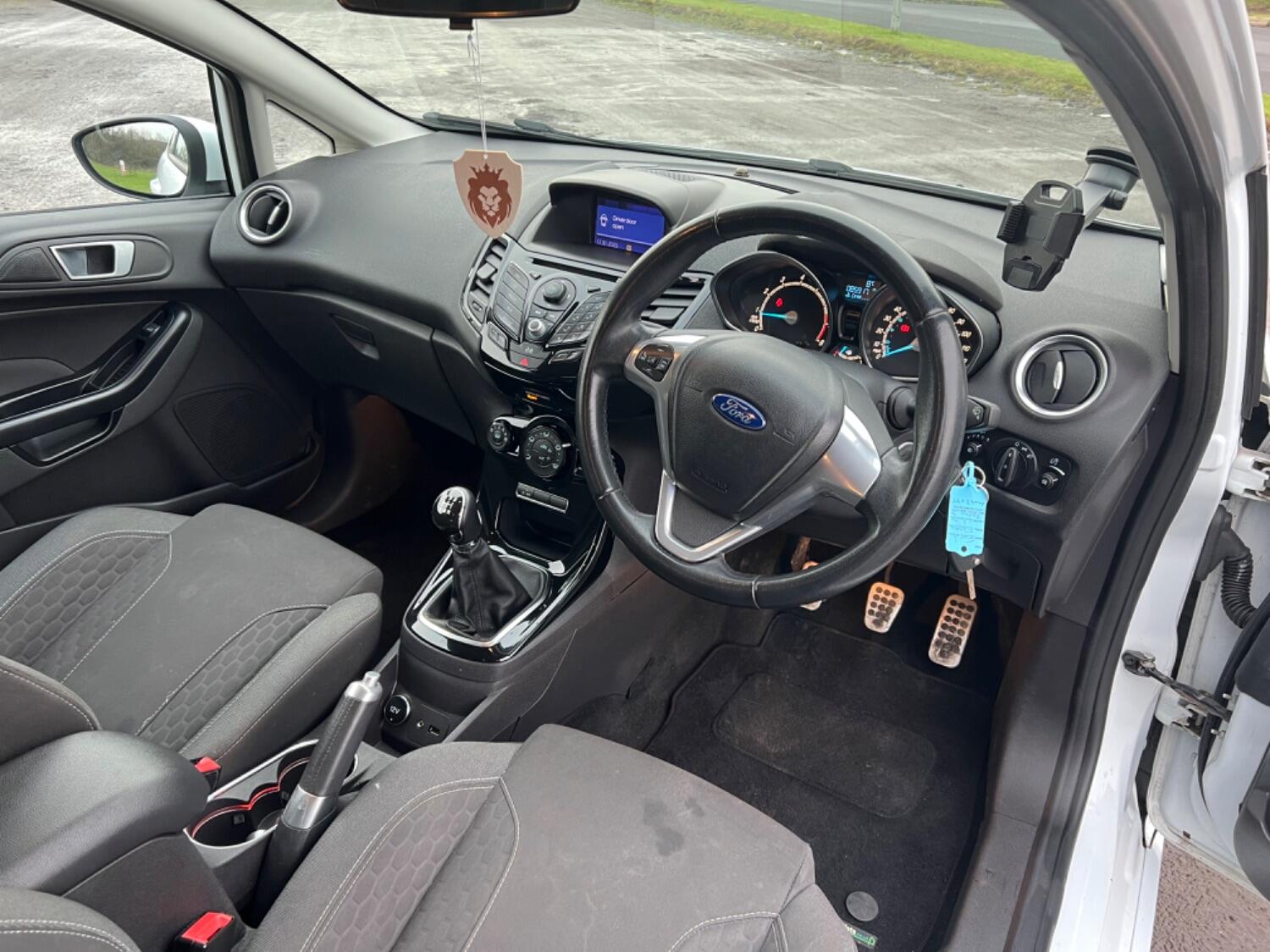  FORD FIESTA