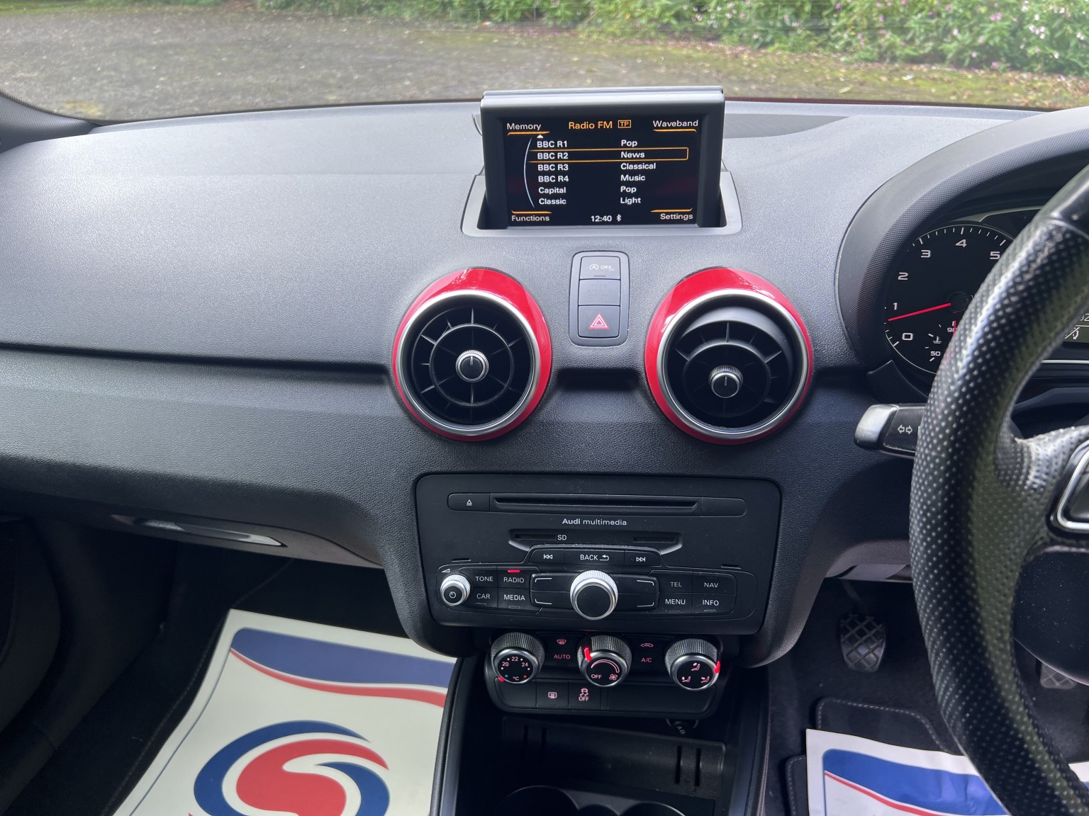  AUDI A1