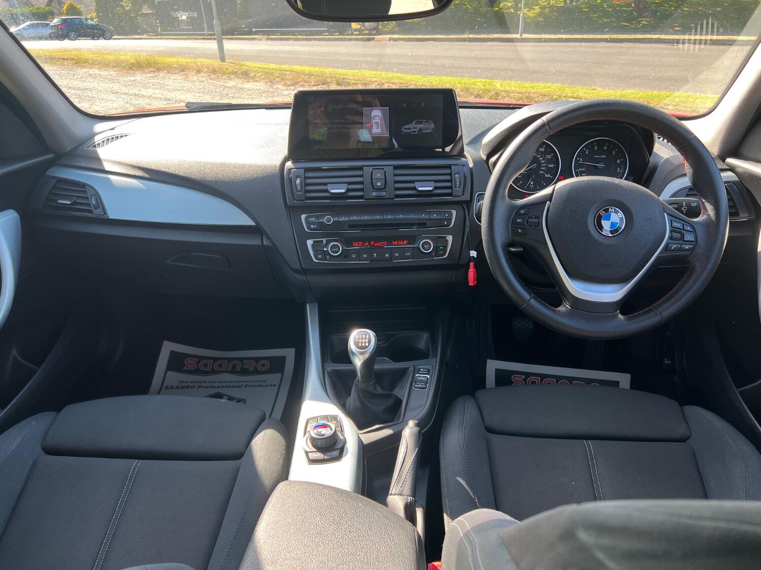  BMW 1 SERIES