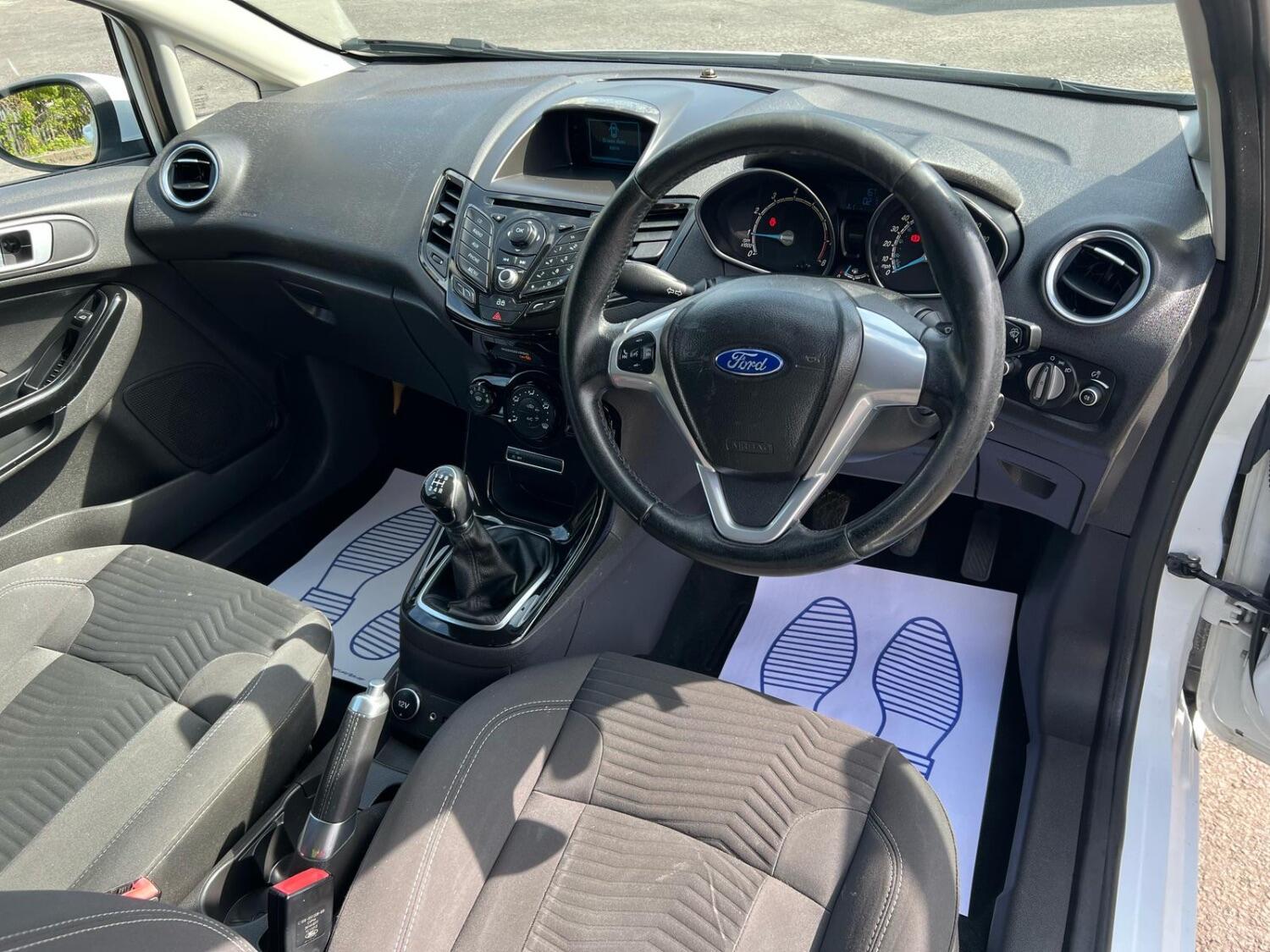  FORD FIESTA