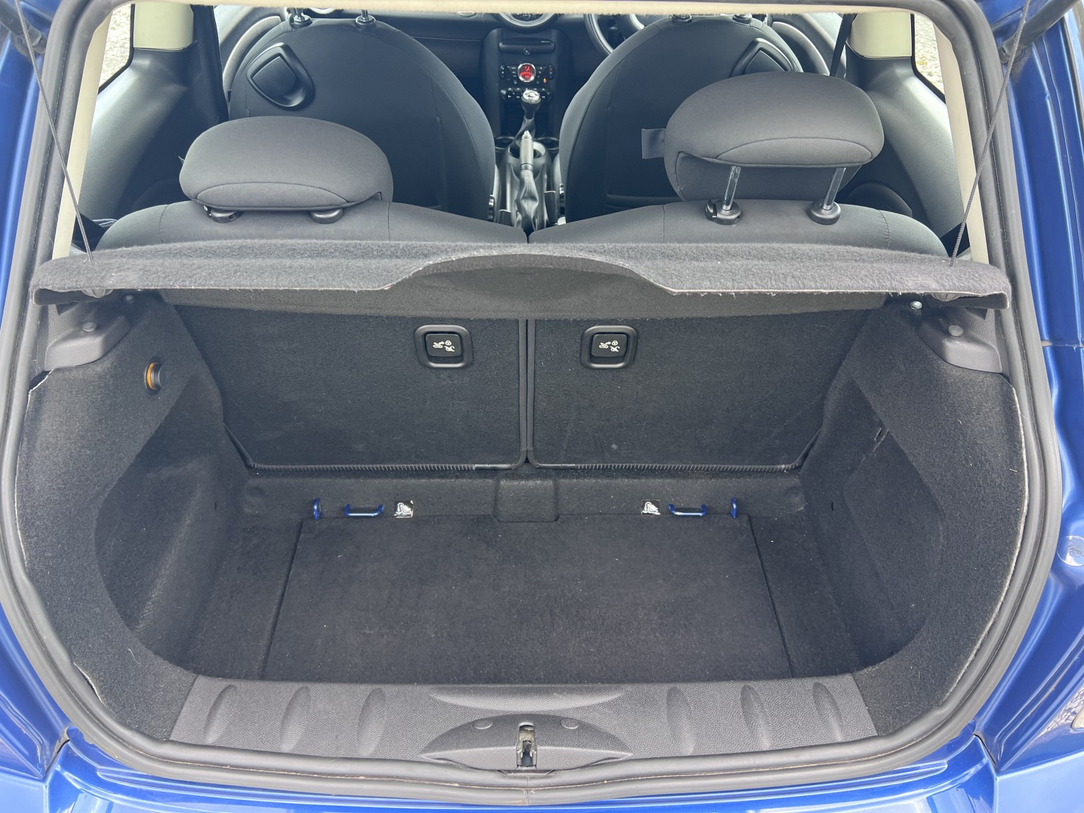  MINI HATCH