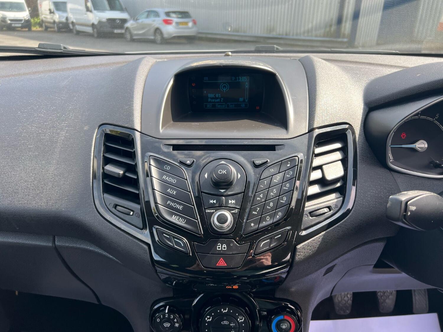  FORD FIESTA