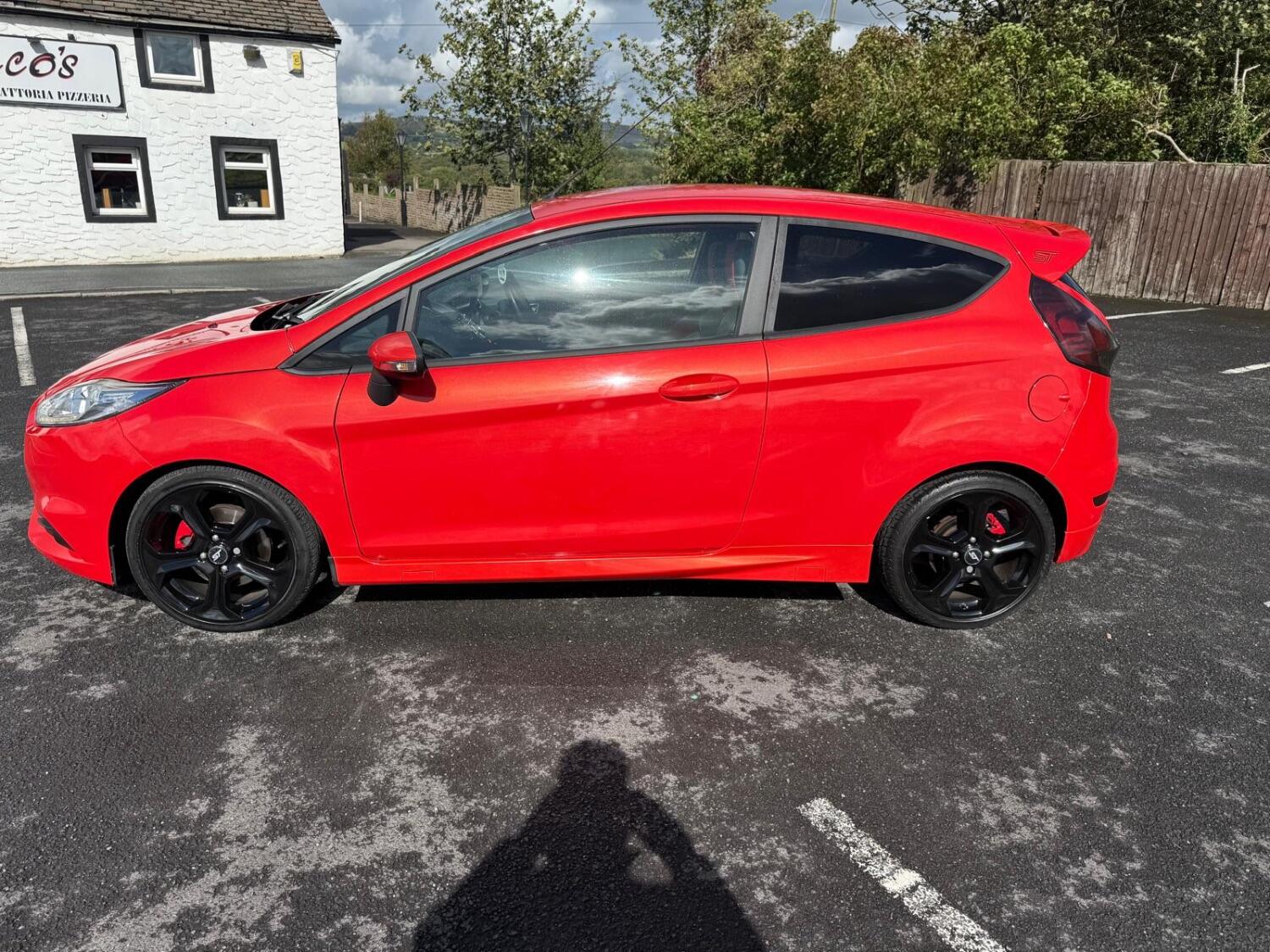  FORD FIESTA