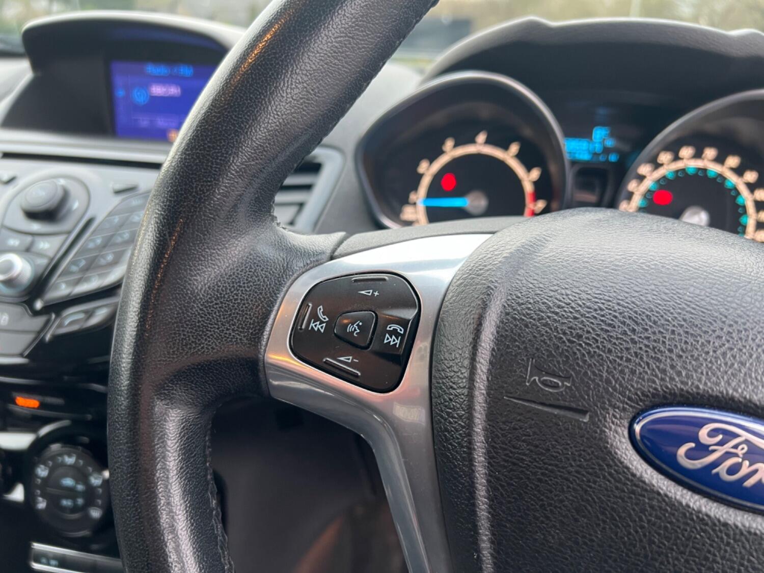 FORD FIESTA