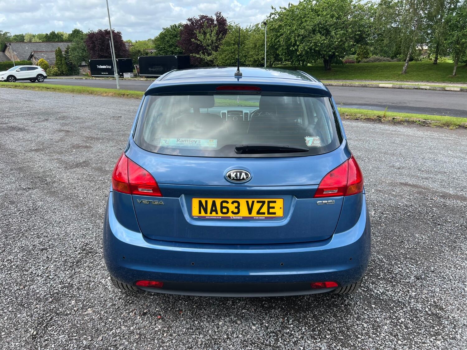  KIA VENGA