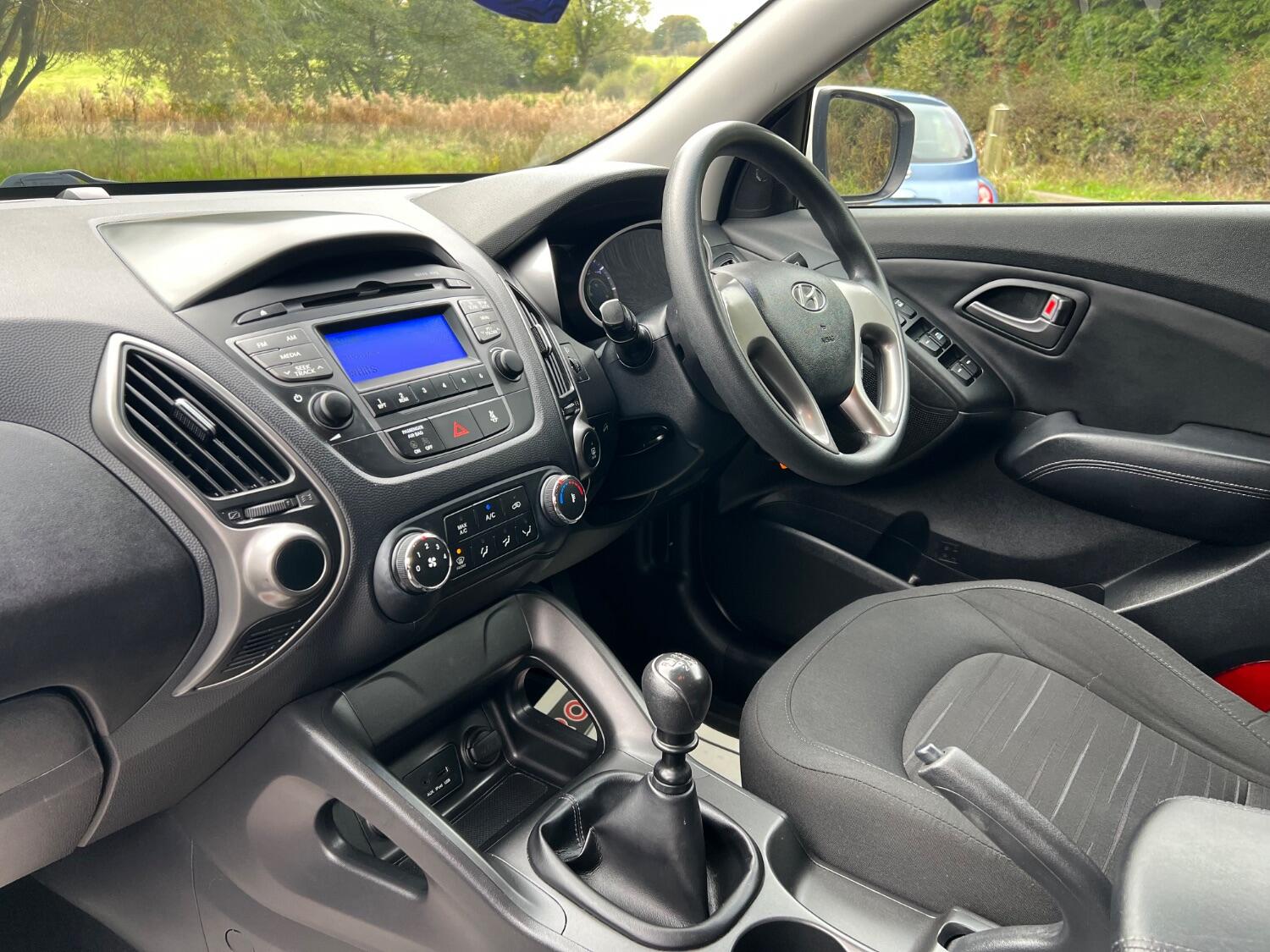  HYUNDAI IX35