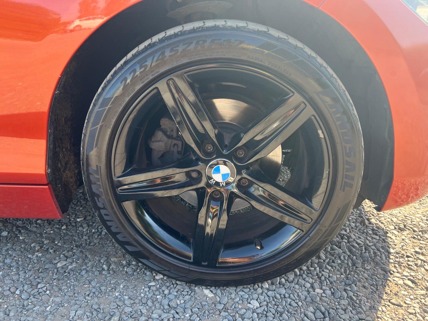  BMW 1 SERIES