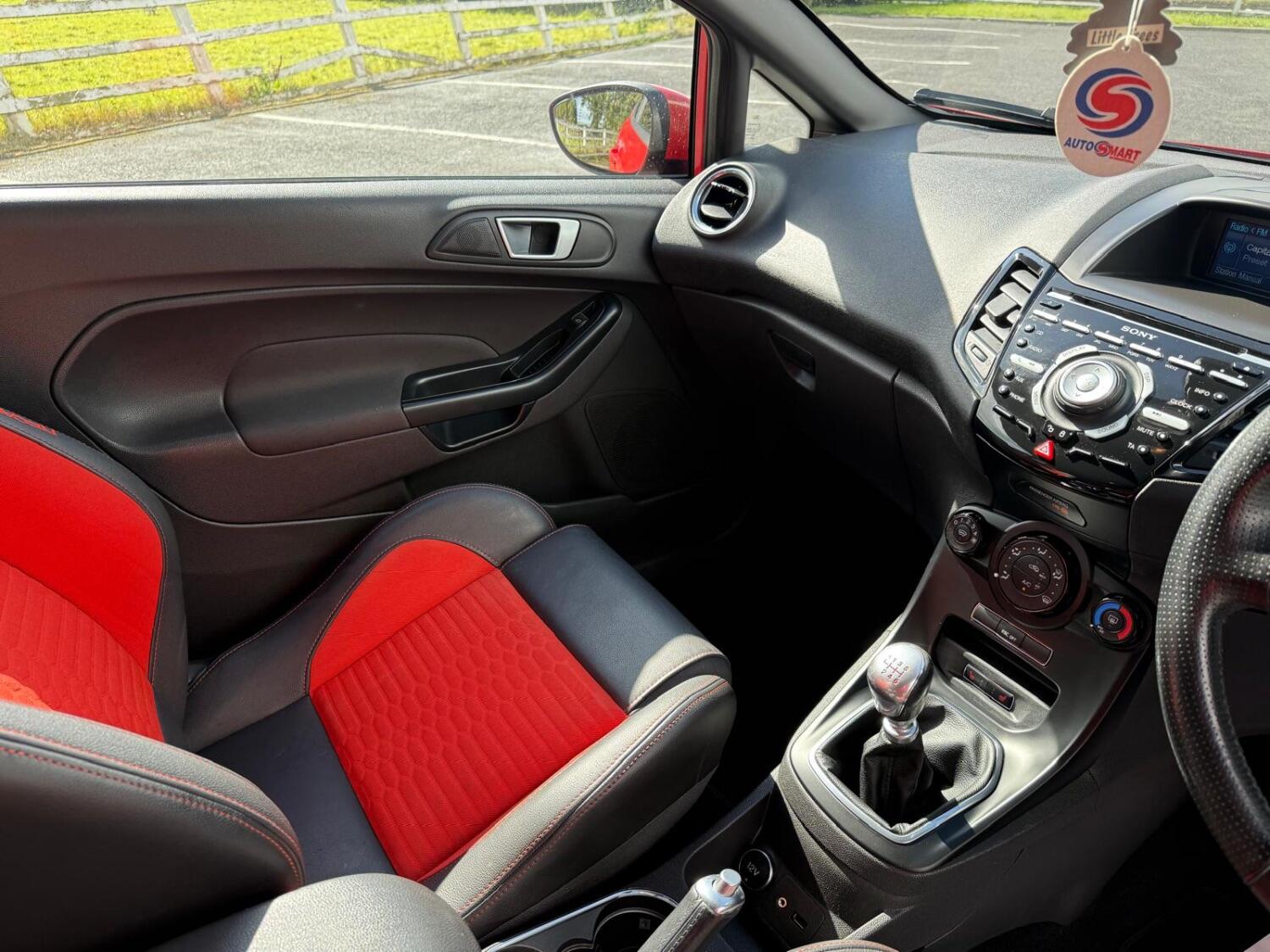  FORD FIESTA