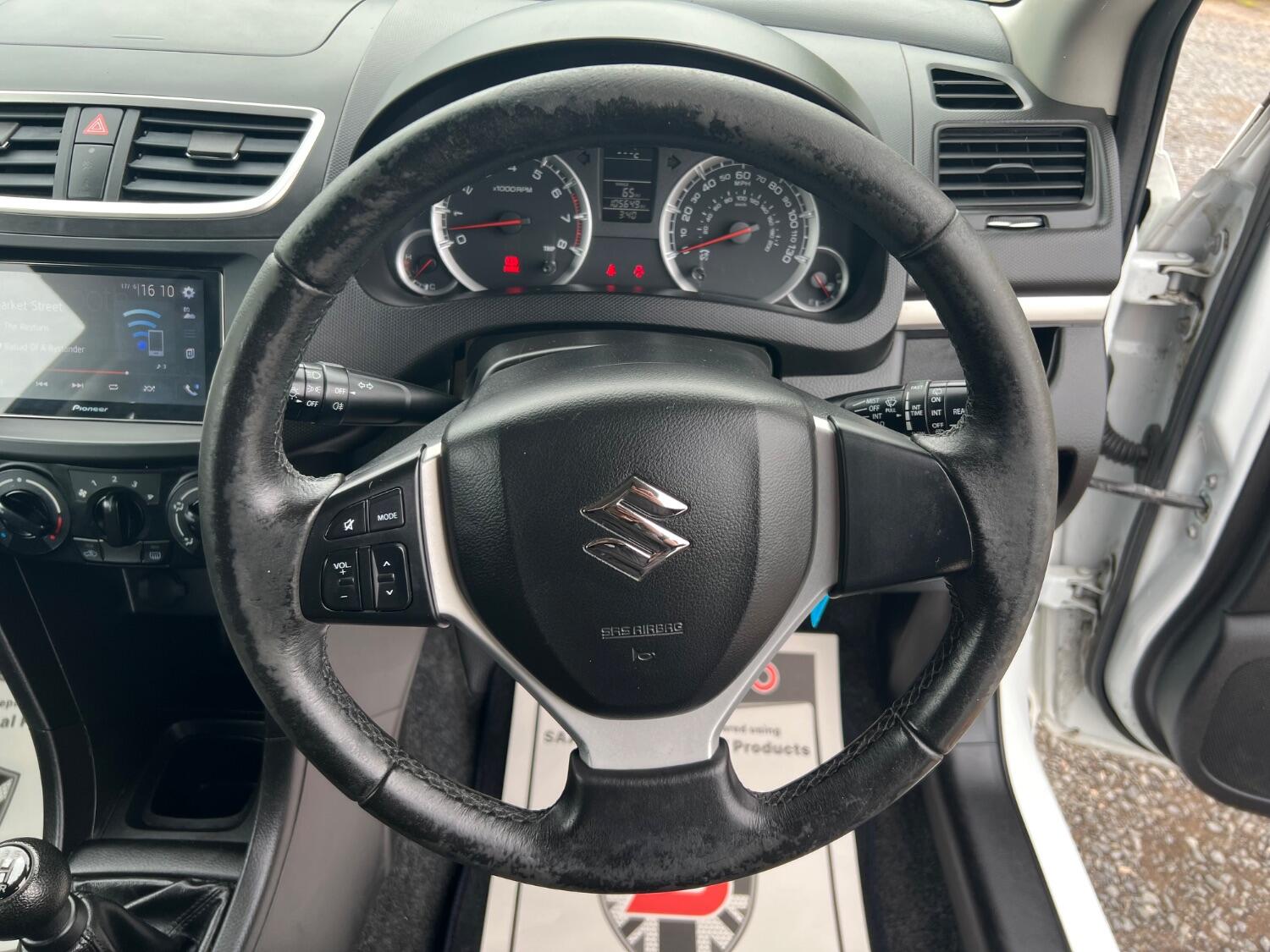  SUZUKI SWIFT