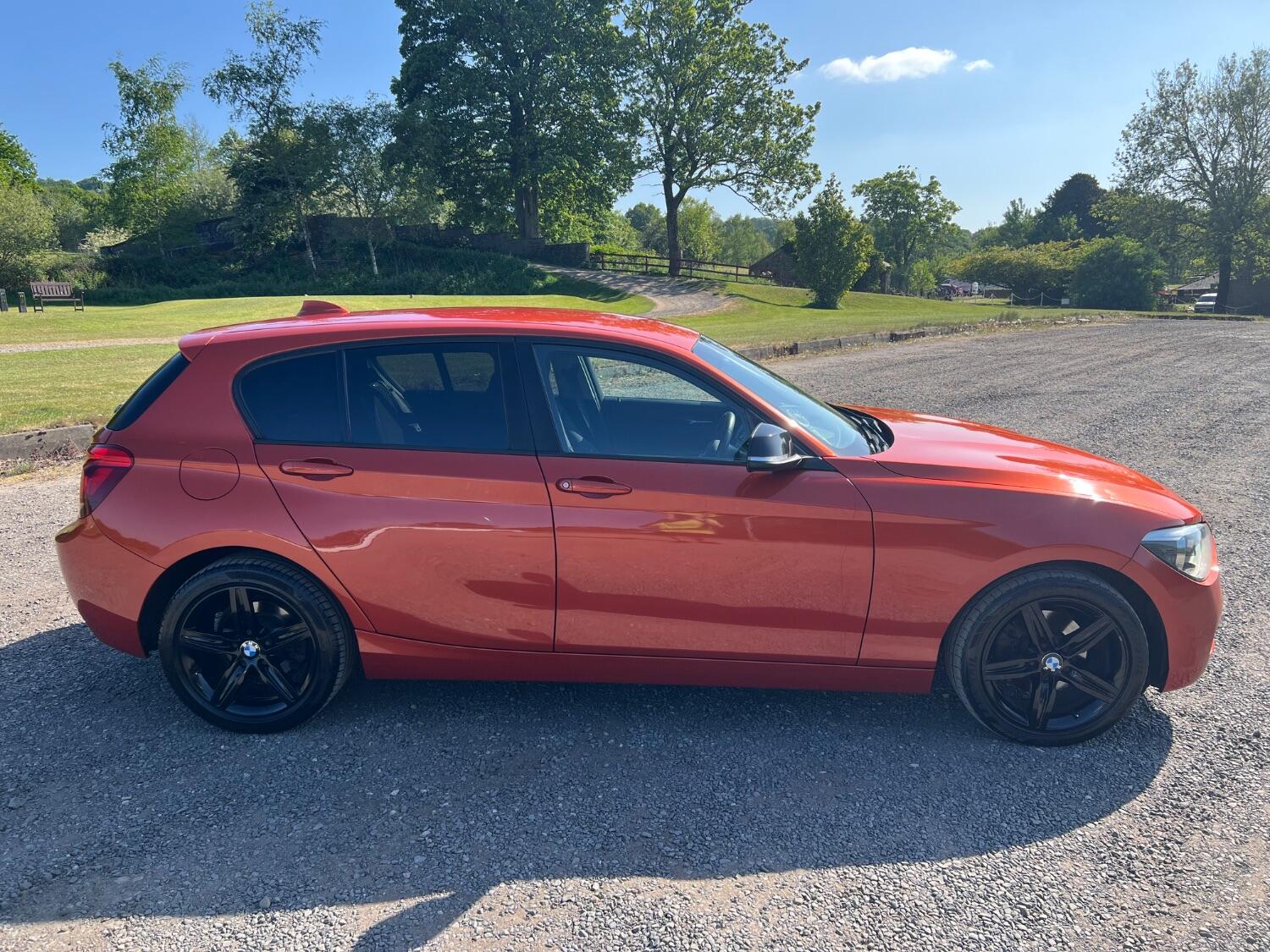  BMW 1 SERIES