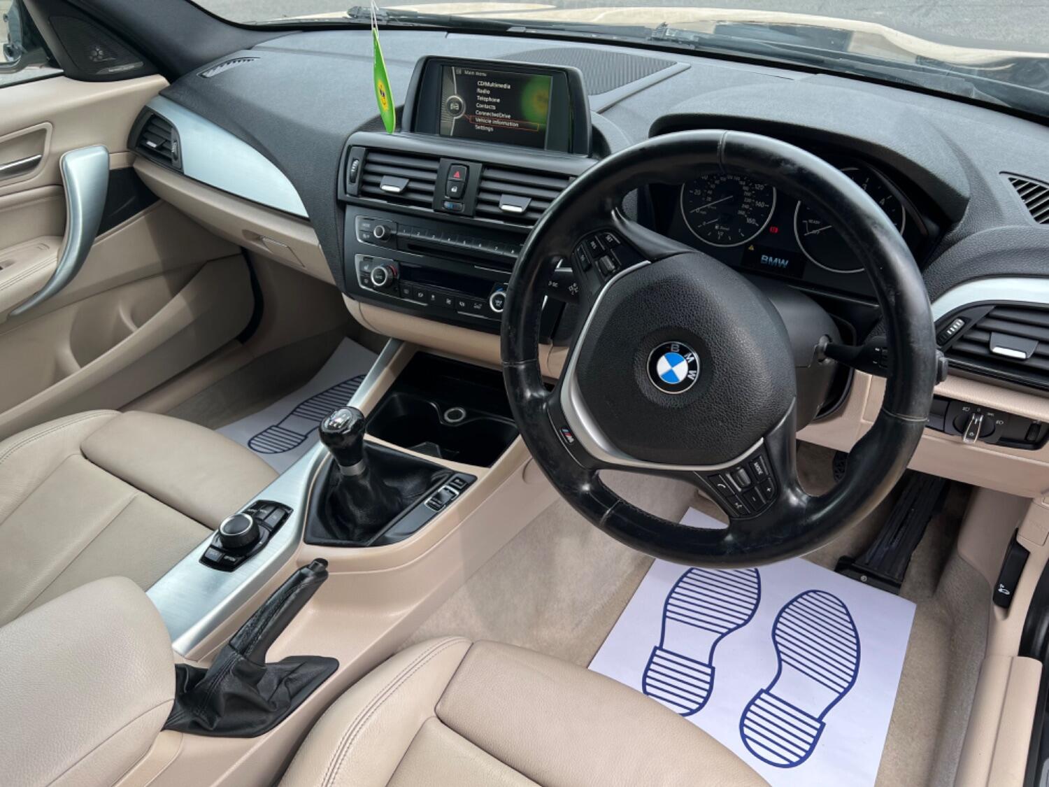  BMW 1 SERIES