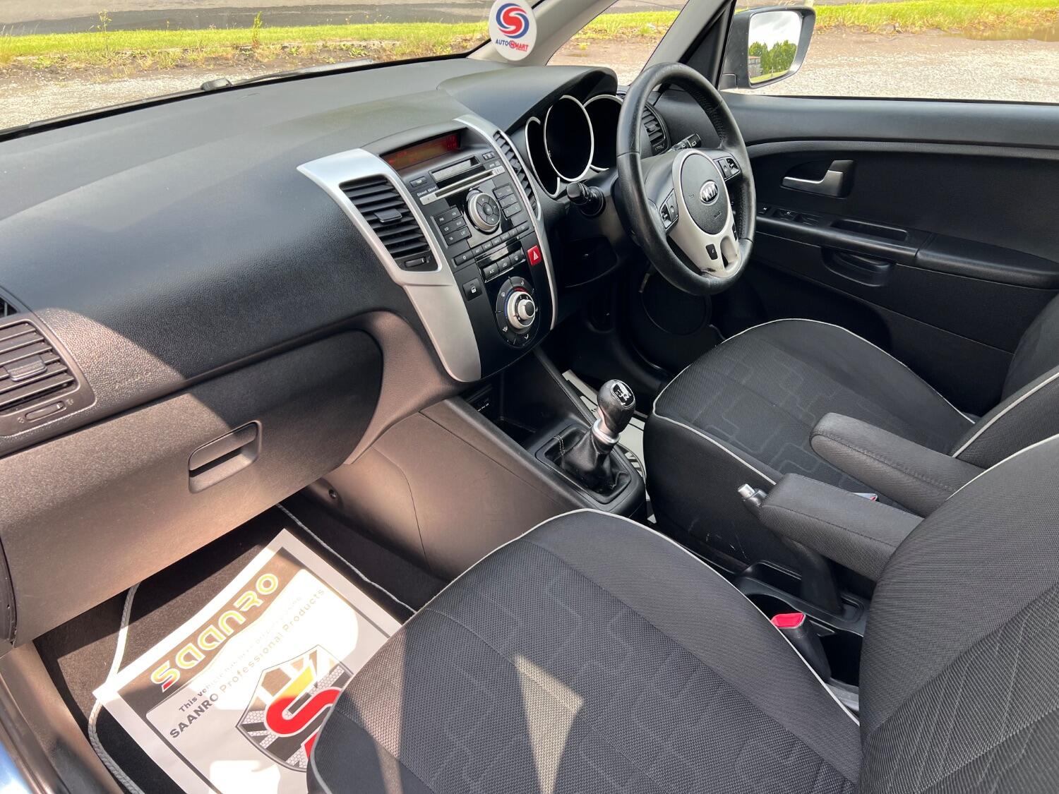  KIA VENGA