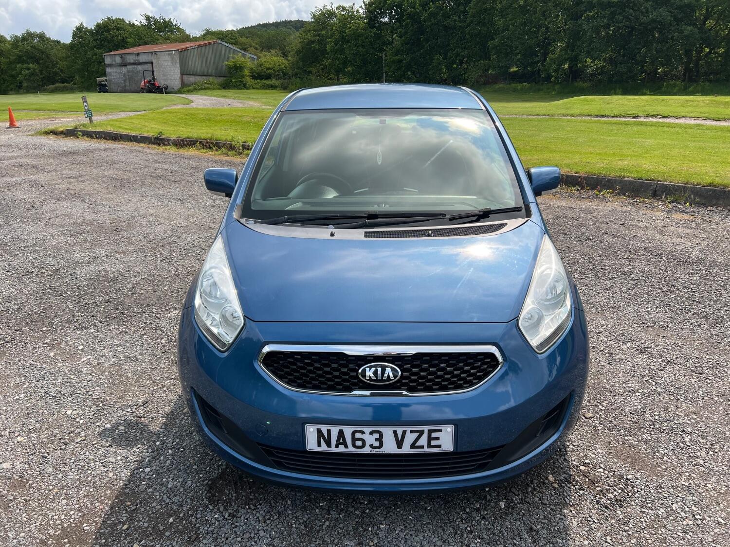  KIA VENGA