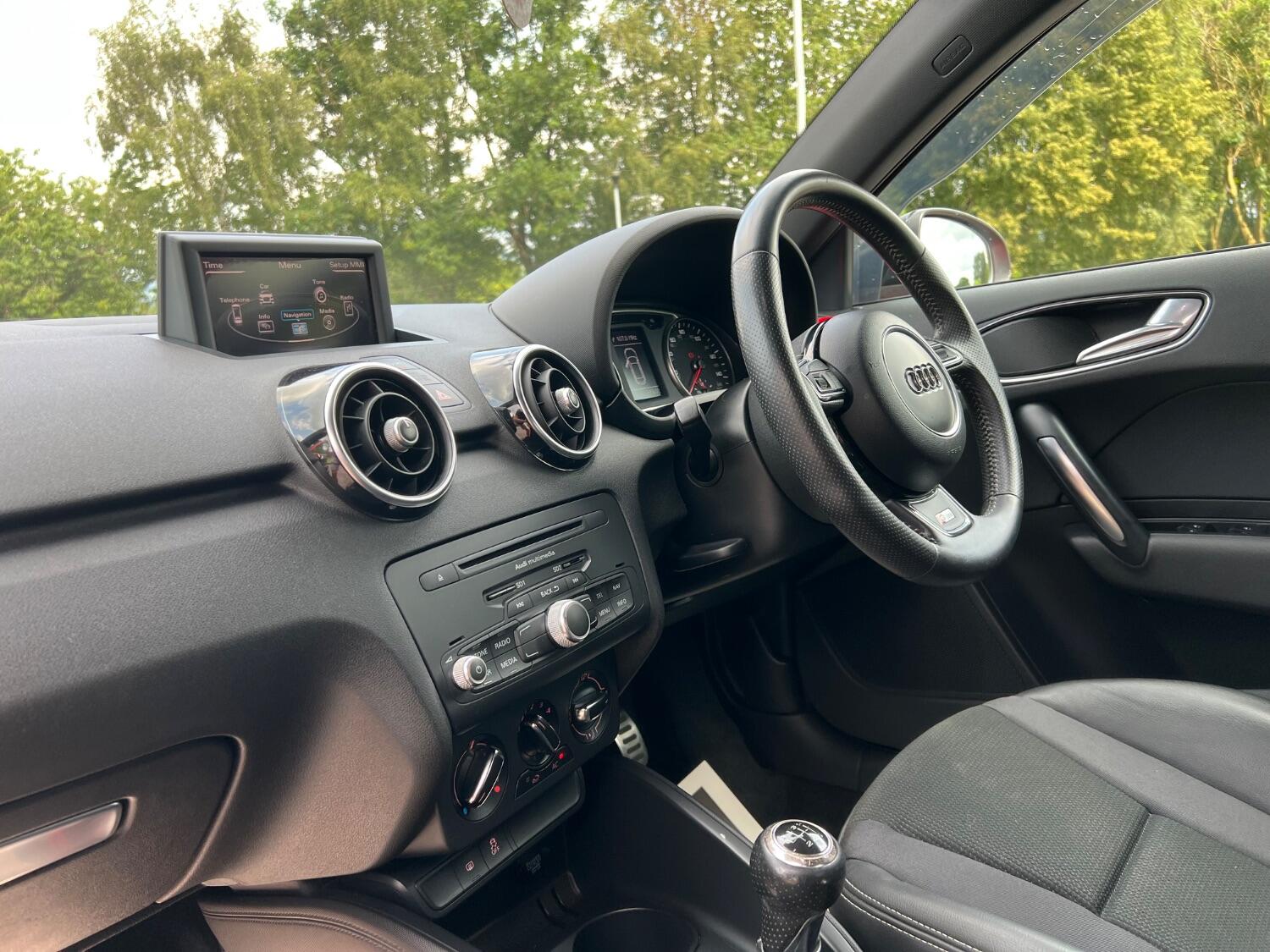  AUDI A1
