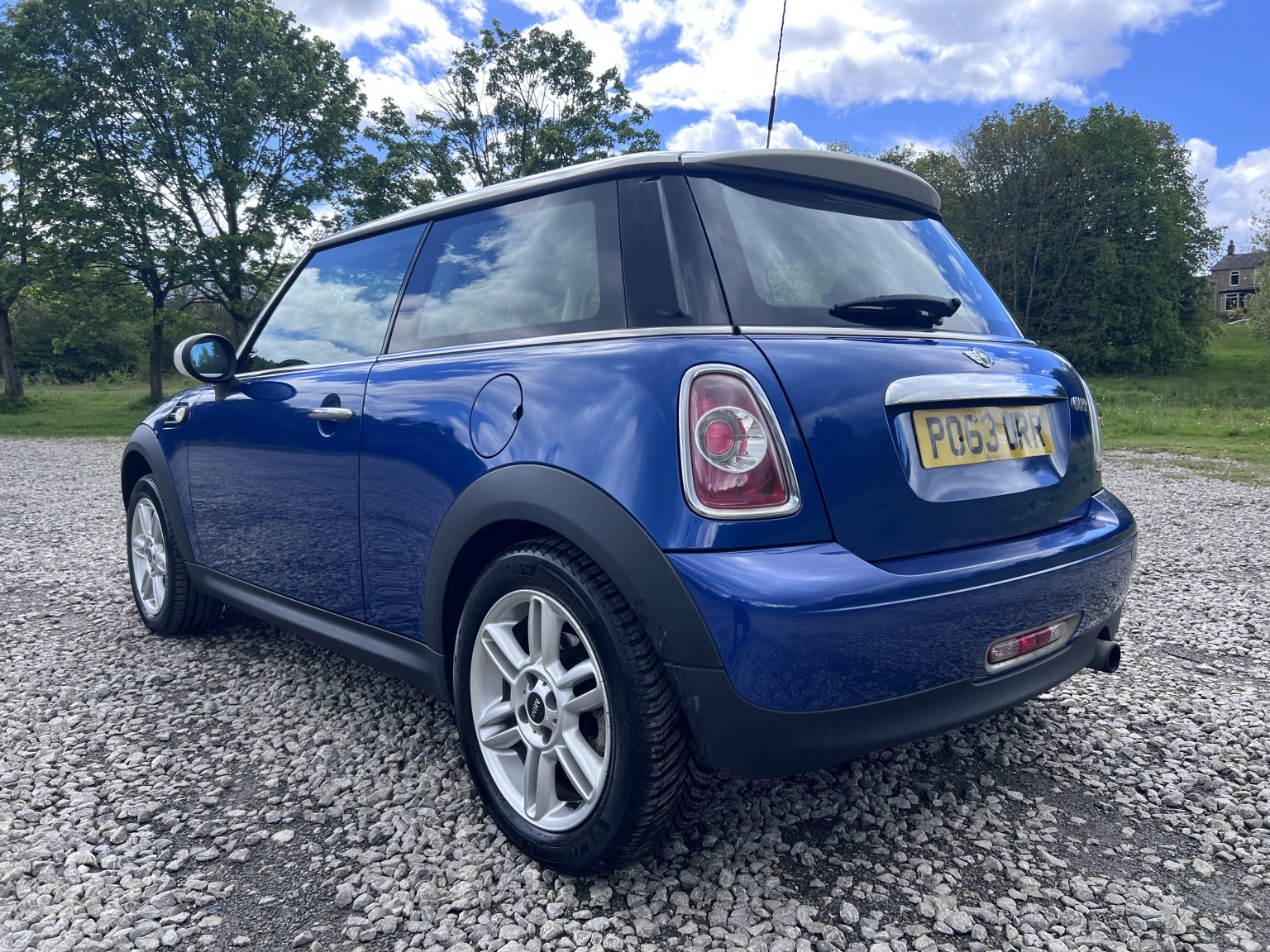  MINI HATCH
