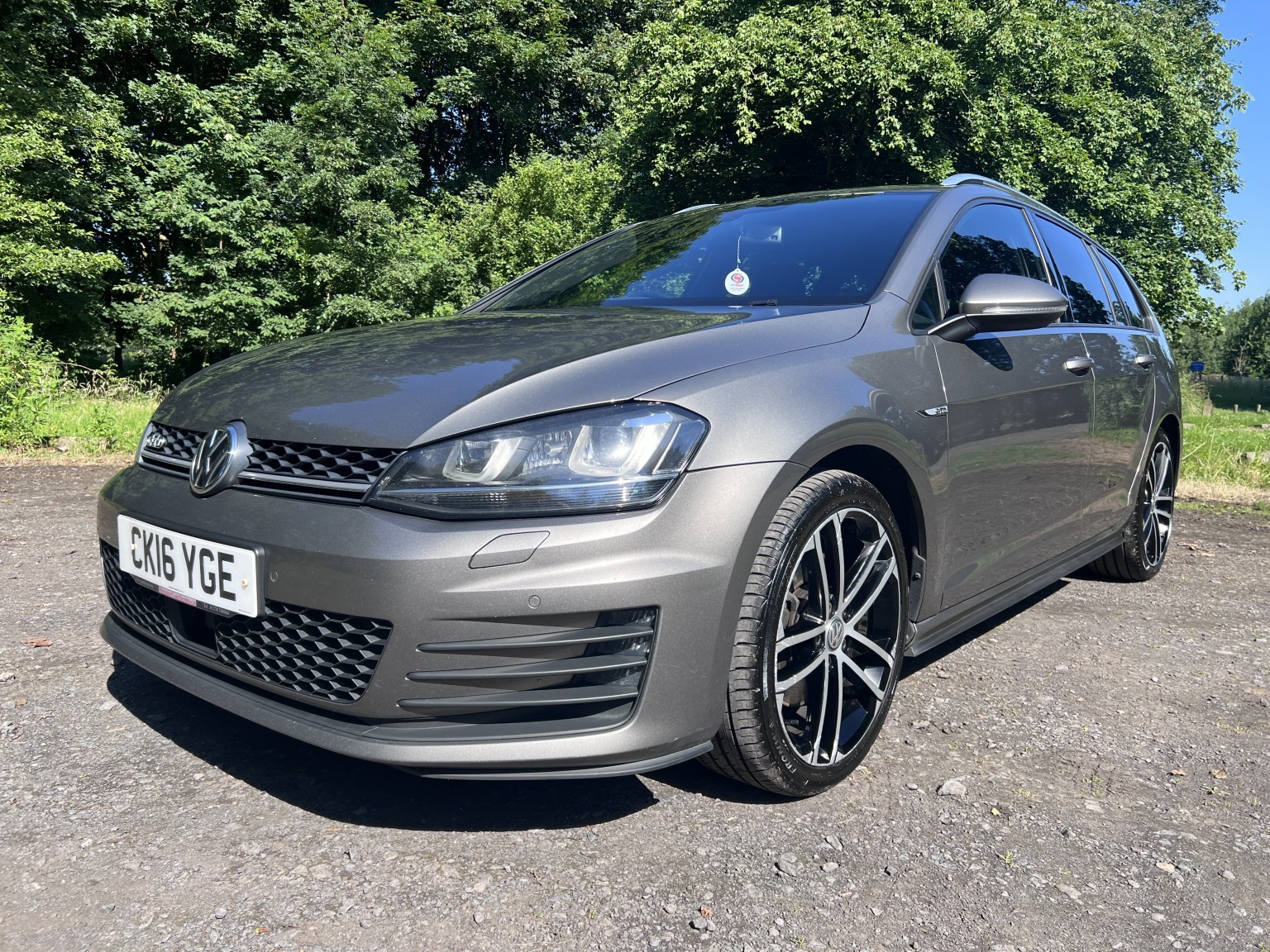  VOLKSWAGEN GOLF